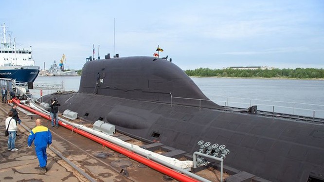 Đến nay Hải quân Nga mới chỉ nhận được 1 tàu ngầm tấn công hạt nhân lớp Yasen là chiếc Severodvinsk - Ảnh: Sevmash