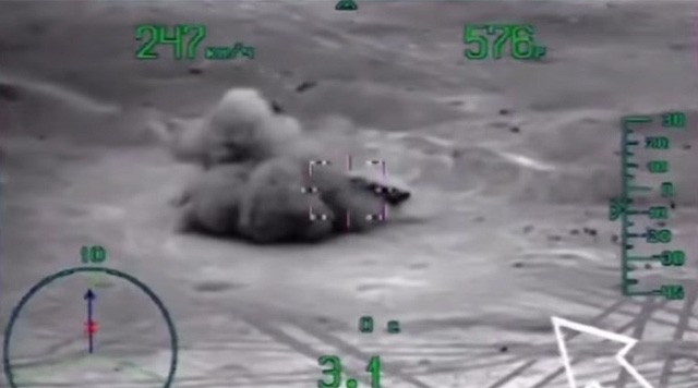 Video chiến đấu cơ Nga dội bom thành cổ Palmyra