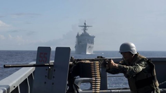 Lính hải quân Philippines trong cuộc tập trận chung với Mỹ trên Biển ĐôngReuters