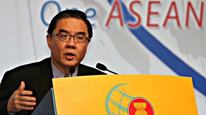 'Lào, Campuchia đã qua mặt ASEAN trong vấn đề Biển Đông'