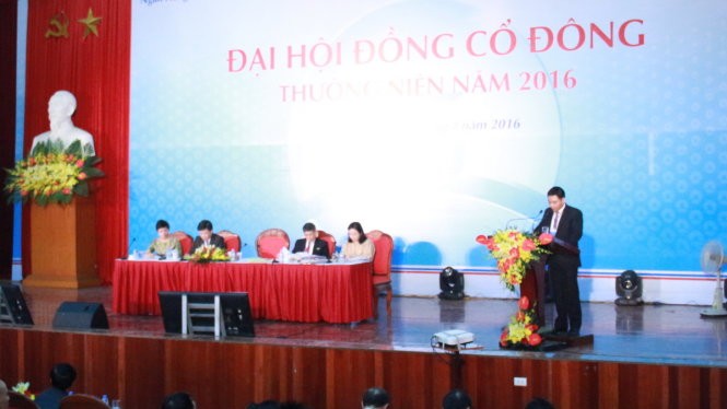 Đại hội cổ đông tại đại hội đồng cổ đông thường niên năm 2016 của Ngân hàng Vietinbank - Ảnh: Lê Thanh