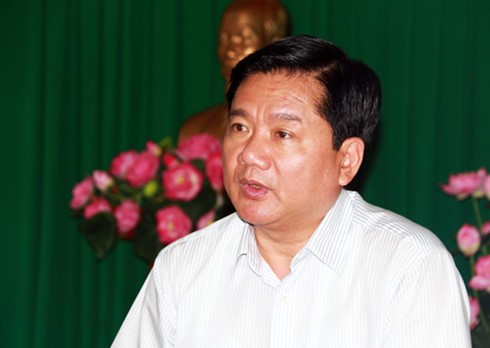 Bí thư Thành ủy TP HCM Đinh La Thăng phát biểu chỉ đạo tại cuộc họp với Quận ủy Thủ Đức. Ảnh: Thiên Ngôn/Vnexpress.