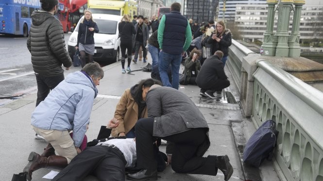 Khủng bố ngoài tòa nhà Quốc hội Anh: Ít nhất 5 người chết, 40 người bị thương. Nguồn: Internet