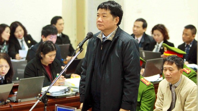 Bị cáo Đinh La Thăng tại phiên tòa ngày 11/1. Ảnh: TTXVN