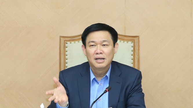Phó Thủ tướng Vương Đình Huệ chủ trì buổi họp đầu tiên của Tổ công tác. Ảnh: VGP