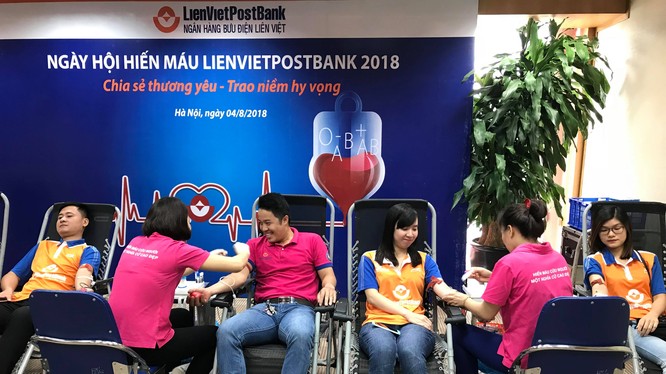 Ngày hội Hiến máu nhân đạo 2018 của LienVietPostBank