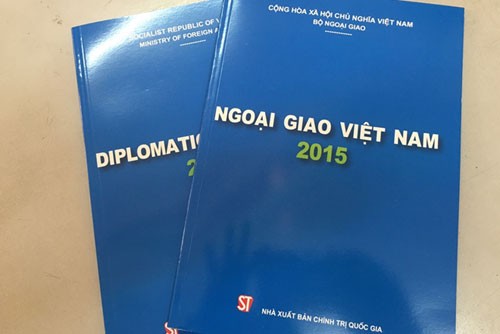 Sách Xanh ngoại giao Việt Nam năm 2015