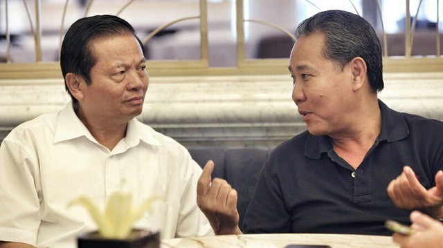 Nguyên Bộ trưởng TT&TT Lê Doãn Hợp và Chủ tịch tập đoàn Lộc Trời Huỳnh Văn Thòn (Ảnh: Lê Anh Dũng)