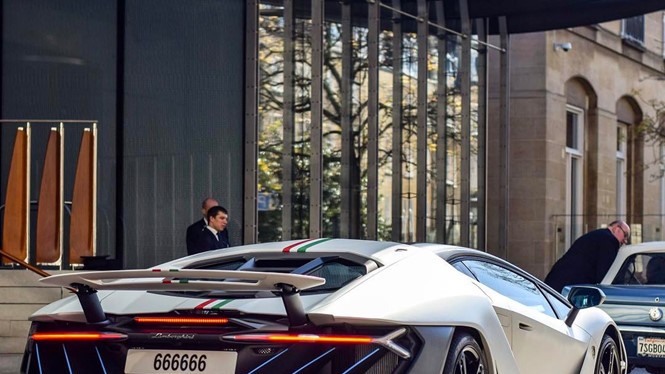 Siêu xe triệu đô Lamborghini Centenario.