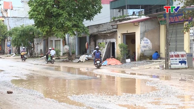 Trước đó, Truyền hình Thanh Hóa đã phản ánh tình trạng xuống cấp tỉnh lộ 514 đoạn Cầu Thiều đi thị trấn Giắt huyện Triệu Sơn/ Ảnh: truyenhinhthanhhoa.vn