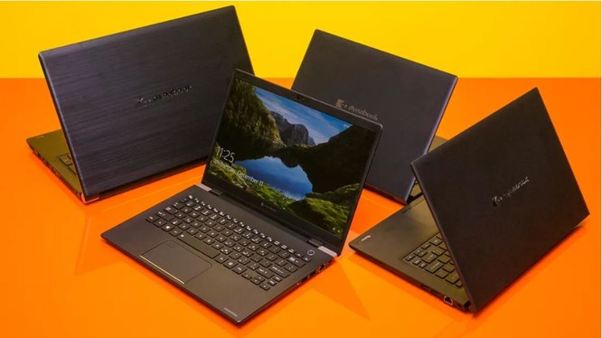 Chiếc laptop mà Sharp giới thiệu đến người tiêu dùng trong triển lãm CES 2020 (Ảnh: Cnet)