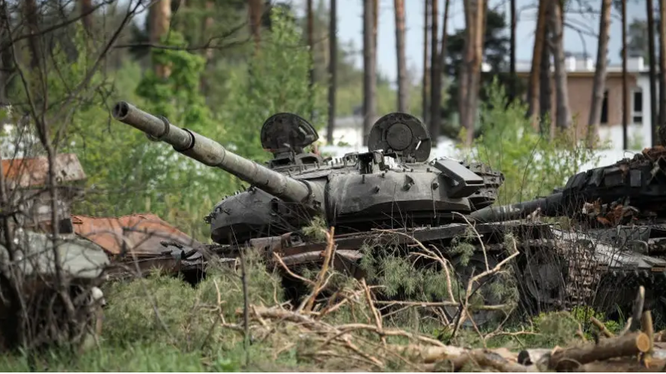 Nga đã mất gần 1.000 xe tăng trong cuộc chiến với Ukraine (Ảnh: Business Insider)
