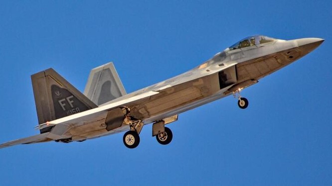 Đâu là lý do khiến Mỹ dự định cho tiêm kích F-22 "nghỉ hưu" sớm? (Ảnh: Military Watch Magzine)