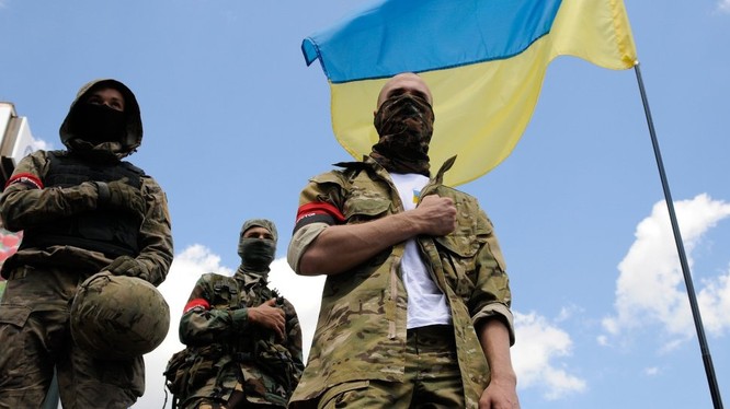 Các tổ chức dân tộc chủ nghĩa cực đoan mọc lên như nấm sau mưa tại Ukraine trong bối cảnh khủng hoảng