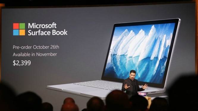 Microsoft ra mắt Surface Book i7, giá 2.400 USD