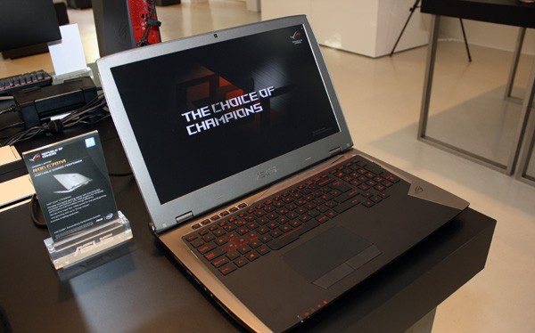 Cận cảnh laptop chơi game Asus ROG G701VI giá 85 triệu đồng