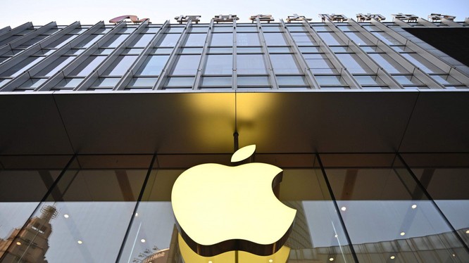 Apple đang có kế hoạch chuyển 15-30% công suất sản xuất từ Trung Quốc sang các quốc gia khác. Ảnh: SCMP