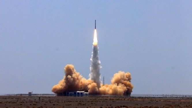 i-Space, một công ty tên lửa có trụ sở tại Bắc Kinh đã trở thành công ty tư nhân đầu tiên của Trung Quốc phóng thành công tên lửa có chứa vệ tinh vào quỹ đạo. .Ảnh: First Post