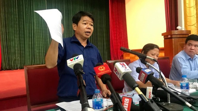 Ông Nguyễn Văn Tốn phát biểu trước truyền thông về sự cố nước nhiễm dầu tại một sự kiện diễn ra hôm 15/10/2019 (Ảnh: Internet)
