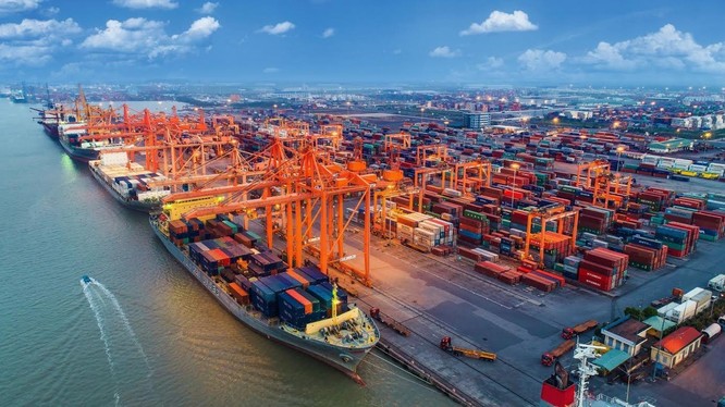 Kim ngạch xuất nhập khẩu 2021 của Việt Nam ước đạt 660 tỉ USD (Ảnh: Haiquanonline)
