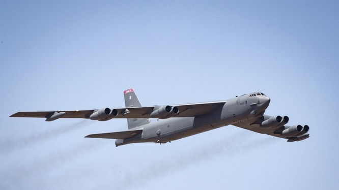 Việc Mỹ cùng lúc triển khai tới 6 chiếc máy bay ném bom chiến lược B-52H tới châu Âu là một động thái bất thường.