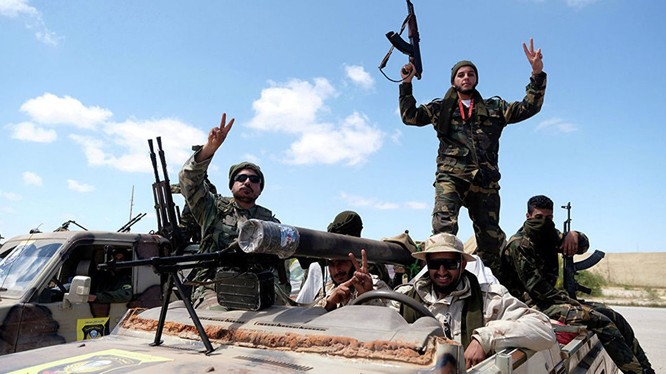 Quân đội quốc gia Lybia của ông Khalifa Belqasim Haftar đã áp sát thủ đô Tripoli.