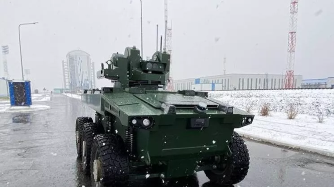 Robot chiến đấu công nghệ AI "Marker" của Nga được Moscow cho là vũ khí khắc chế xe tăng Mỹ và Đức ở chiến trường Ukraine (Ảnh: Sputnik).
