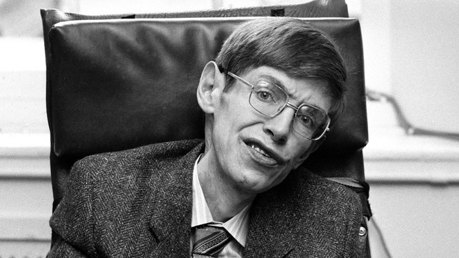 Giáo sư Stephen Hawking là nhà khoa học có tầm ảnh hưởng lớn nhất thế giới. Nguồn: Gizmodo