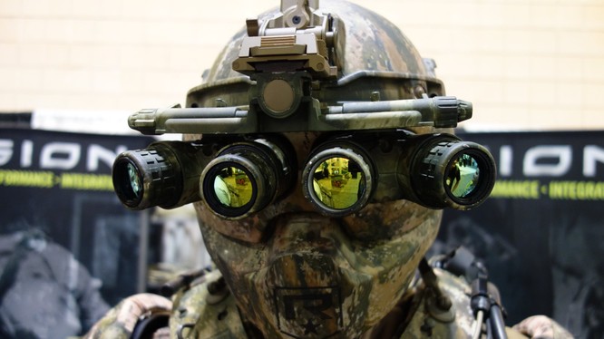 Bộ đồ tác chiến TALOS (Tactical Assault Light Operator Suit) do DARPA công bố năm 2016. Nguồn: DefensiveReview