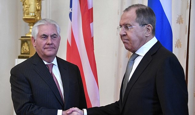 Ngoại trưởng Nga S.Lavrov và Ngoại trưởng Mỹ R. Tillerson gặp nhau tại Moscow