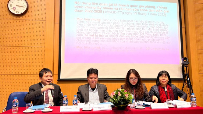 Chủ trì hội thảo là các chuyên gia hàng đầu về lão khoa, sức khỏe tâm thần, y tế dự phòng