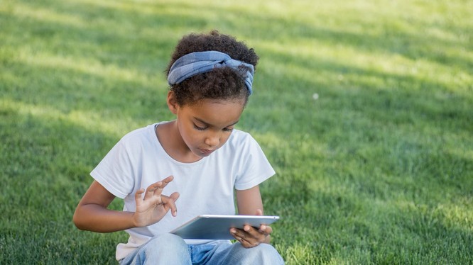 Cây xanh có khả năng ảnh hưởng đến trí thông minh của trẻ em - nghiên cứu mới cho biết. (Ảnh: Daily Mail)