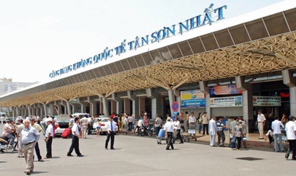 Các ngành chức năng đang nỗ lực giải tỏa quá tải cho sân bay Tân Sơn Nhất (ảnh VGP News)
