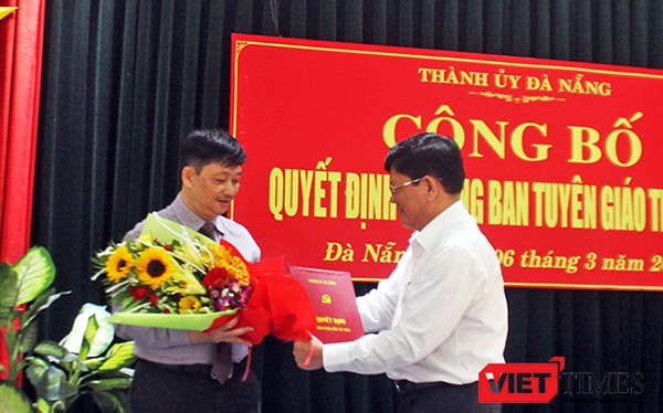 Sáng 6/3, Ban Thường vụ Thành ủy Đà Nẵng đã công bố Quyết định điều động ông Đặng Việt Dũng (Ủy viên Ban Thường vụ Thành ủy), Phó Chủ tịch Thường trực UBND TP Đà Nẵng giữ vị trí Trưởng ban Tuyên giáo Thành ủy Đà Nẵng.