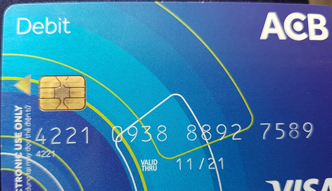 Mặc dù anh Nguyễn Trần Hữu Phúc đang giữ thẻ VISA ở Đà Nẵng và không hề thực hiện bất cứ giao dịch nào nhưng vẫn bị báo rút hơn 38 triệu đồng tại Indonesia. 