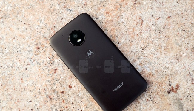 Smartphone giá rẻ Motorola Moto E4