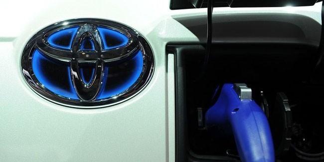Toyota phát triển pin công nghệ mới có khả năng sạc siêu nhanh Ảnh: roadandtrack.com