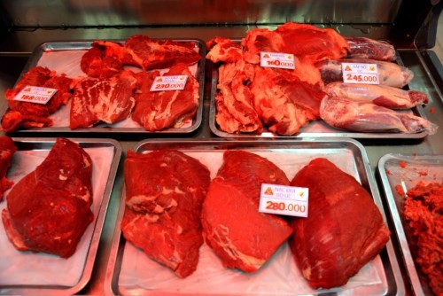 Giá thịt bò ở VN vẫn ở mức cao so với mặt bằng chung - Ảnh: Diệp Đức Minh