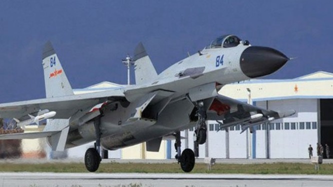 J-11B - sản phẩm làm nhái công nghệ Su-27 của Liên Xô/Nga