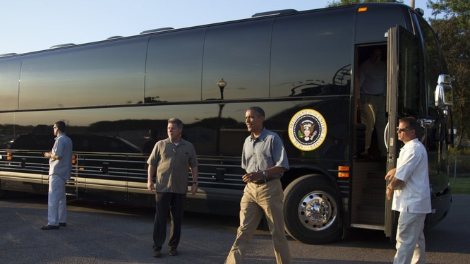 Chiếc xe buýt bọc thép mới của ông Obama
