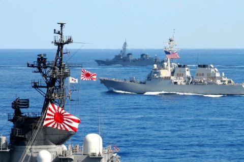 Nhật hạ gục Trung Quốc trên biển bằng cách nào?