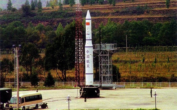 Chuẩn bị phóng tên lửa đánh chặn mang đầu đạn KT-1 Trung Quốc