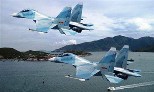 Việt Nam với “trận thế” không quân hải quân trên Biển Đông