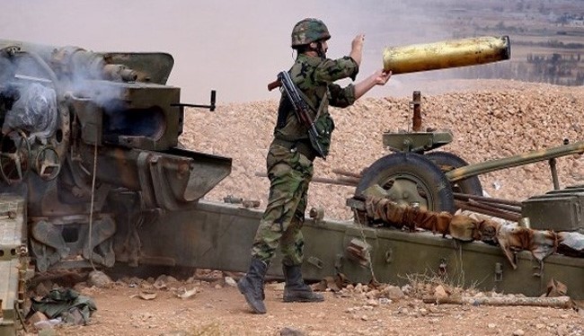 Lực lượng pháo binh quân đội Syria pháo kích