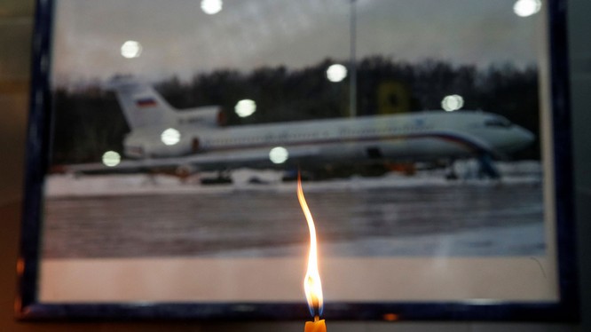 Chiếc máy bay chở khách Tu-154 B2 mã số RA-85572 của Bộ quốc phòng Nga