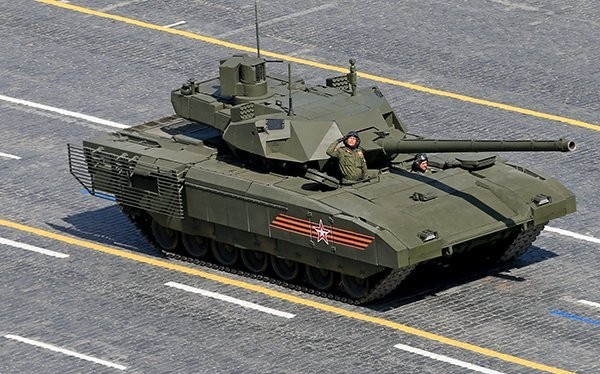 Xe tăng T-14 Armata trên quảng trường Đỏ