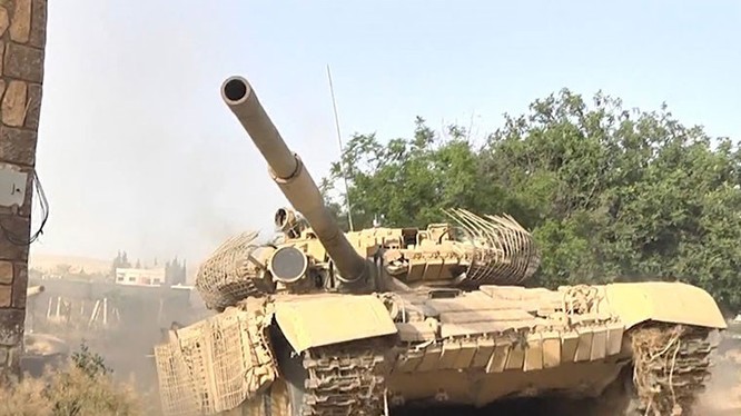 Xe tăng T-72 quân đội Syria trên chiến trường