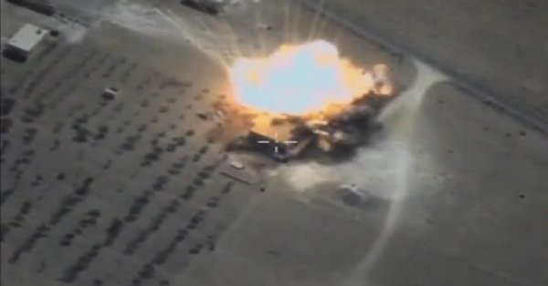 Không quân Nga không kích trên chiến trường vùng nông thôn tỉnh Hama