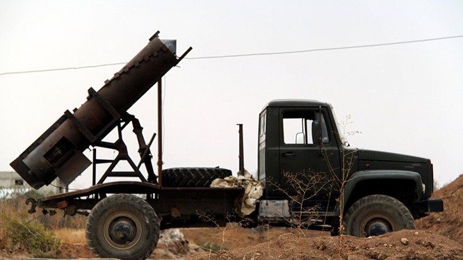 Một tổ hợp pháo phản lực hạng nặng - tương tự như pháo phản lực Elephant - Iran của quân đội Syria