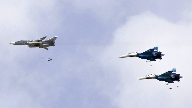Không quân Nga trên chiến trường Syria - Ảnh Masdar News